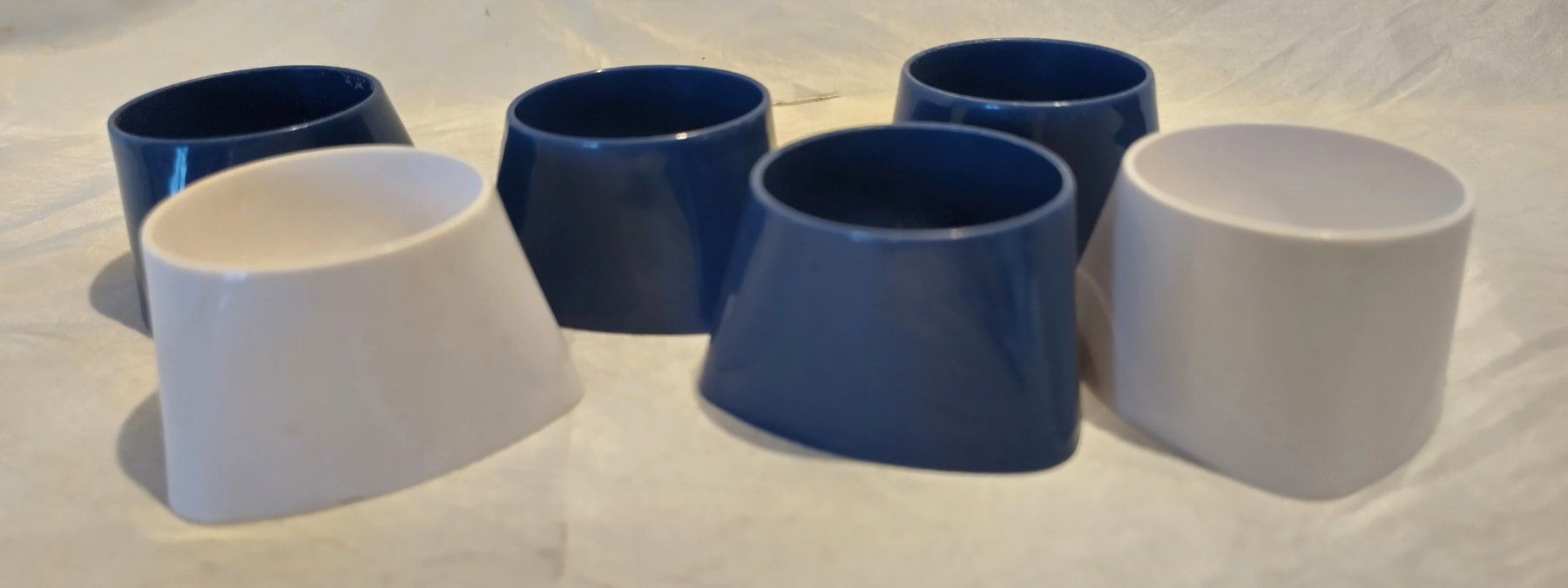 Altre Stoviglie: 6 Eierbecher "Gerda" blau/weiss Made in Germany ±1970 – Usato da Bellach venduto da JingleJerry 3