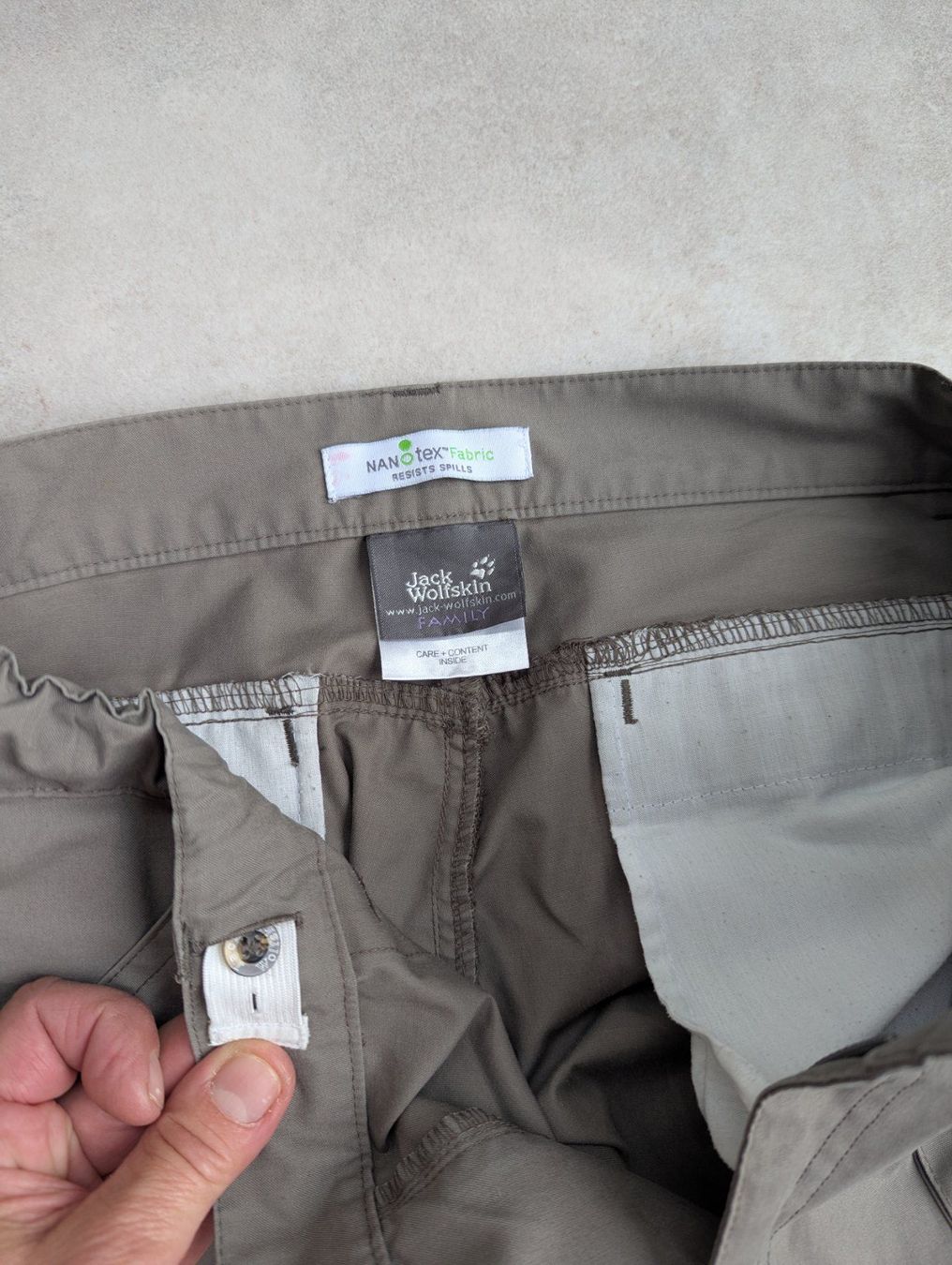 Jack Wolfskin Pantaloni: Pantalon Jack Wolfskin taille 176 – Usato da Strengelbach venduto da Woodywoodpecker05 3