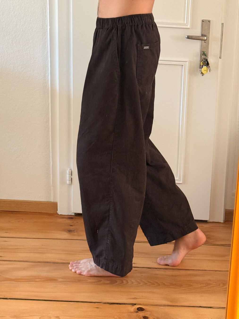 Pantaloni: Braune Baumwoll Ballonhose – Usato da Zürich venduto da Basilou98 2