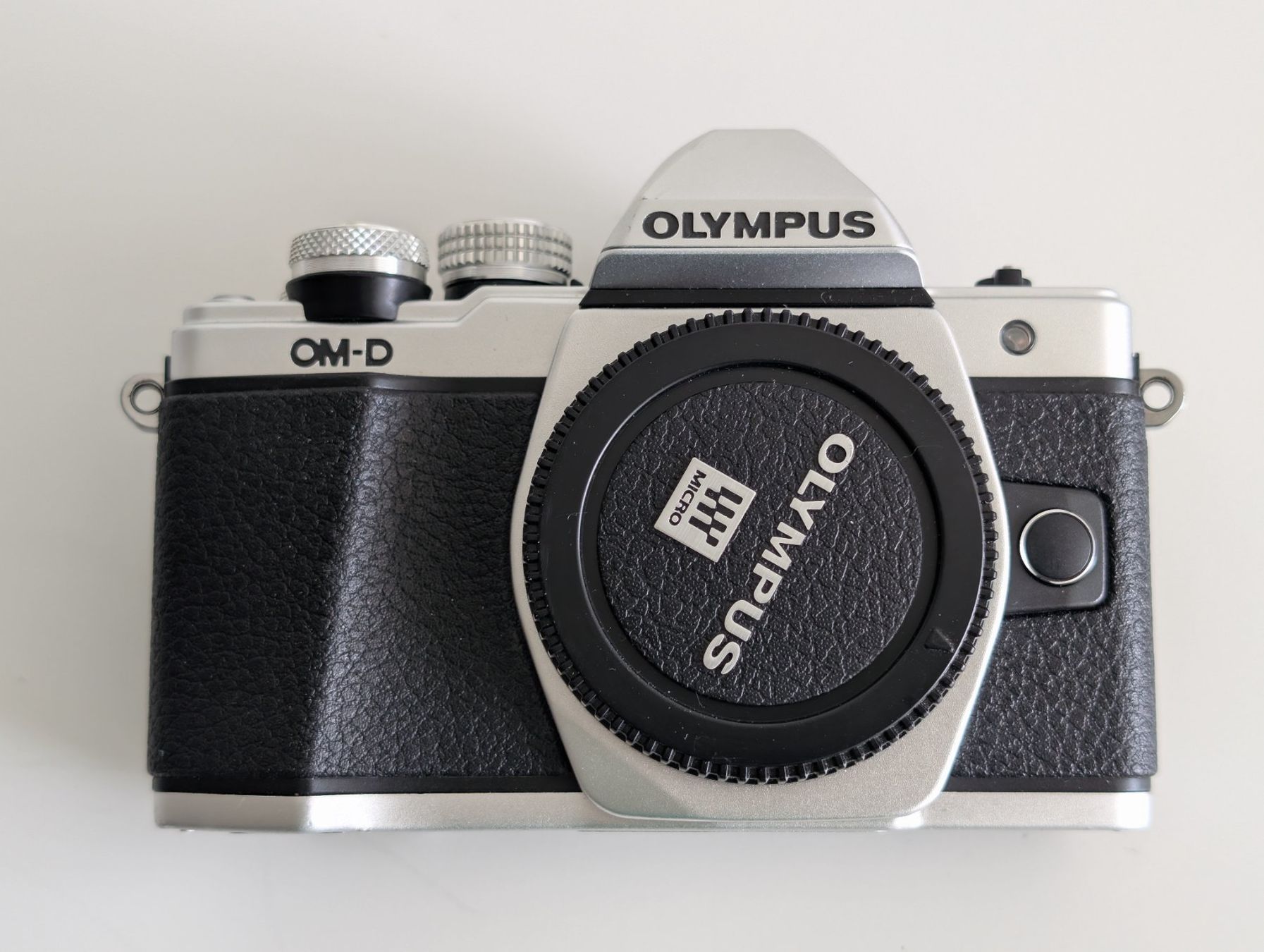 Olympus Fotocamera: Defekt: Olympus OM-D E-M10 Mark II Body – Difettoso da Rüschlikon venduto da Puertecillo 1