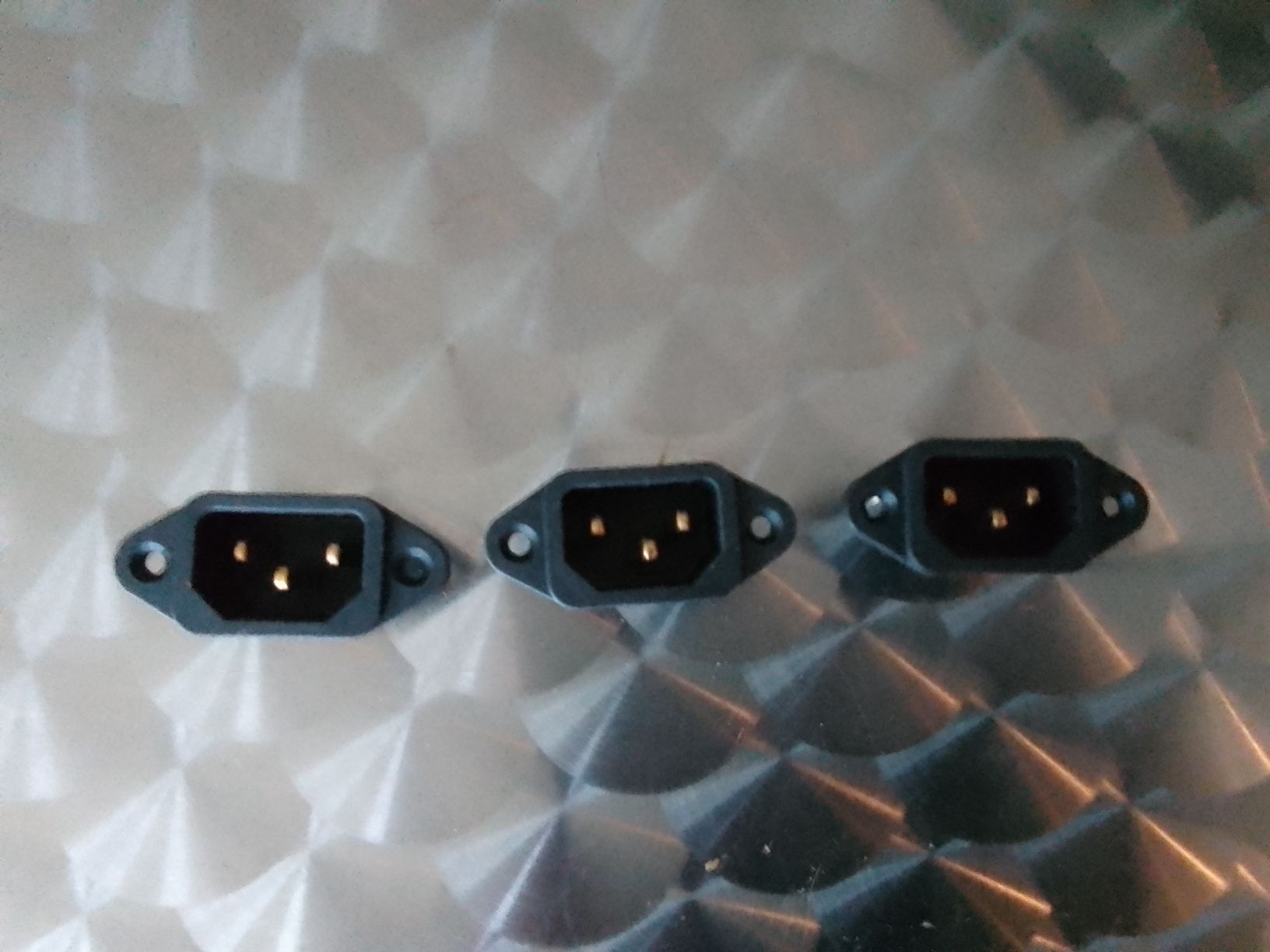 Alimentazione elettrica: 3 x Gerätestecker 220v – Nuovo e nell'imballaggio originale da Ebmatingen venduto da swiss.canadian 3