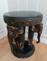 Alter exotischer Hocker