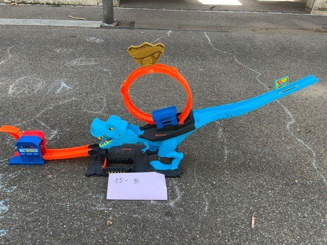 Hot Wheels Giocattoli: Hotwheels Dino Bahn – Usato da Riehen venduto da Dinja77