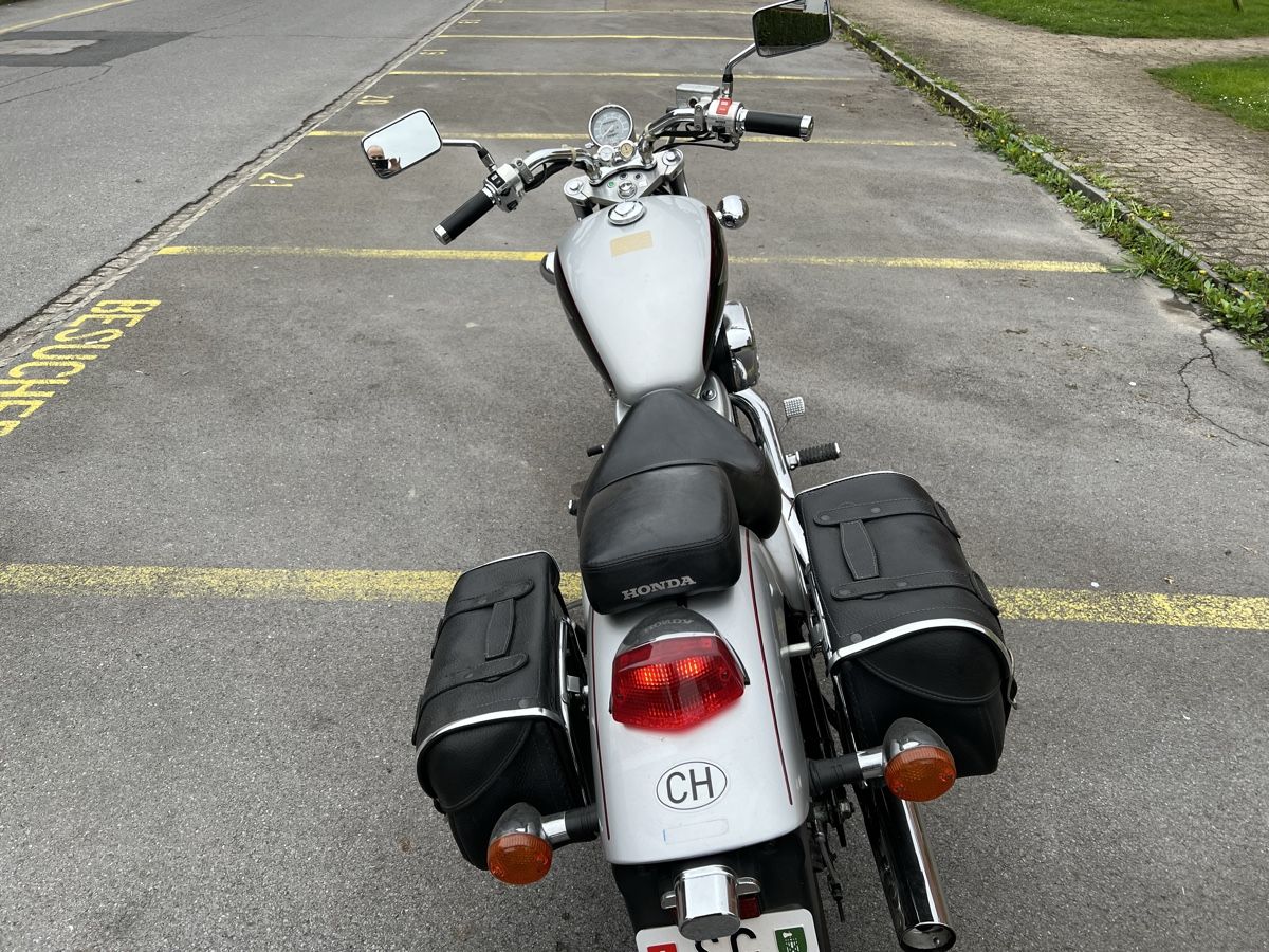 Honda Cruisers: HONDA Shadow in Top-Zustand – D'occasion à Kaltbrunn par Mr.Gold 2