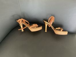 Prada Pumps in Grösse 37