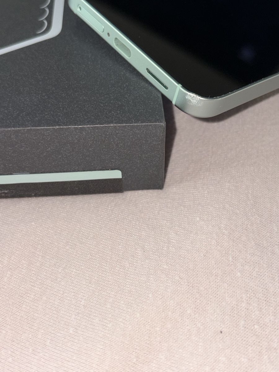 Samsung Telefoni cellulari / Smartphones: Samsung Galaxy S25 / Mint / 256GB / ab CHF 1.00.- – Usato da Urdorf venduto da YannisW. 8