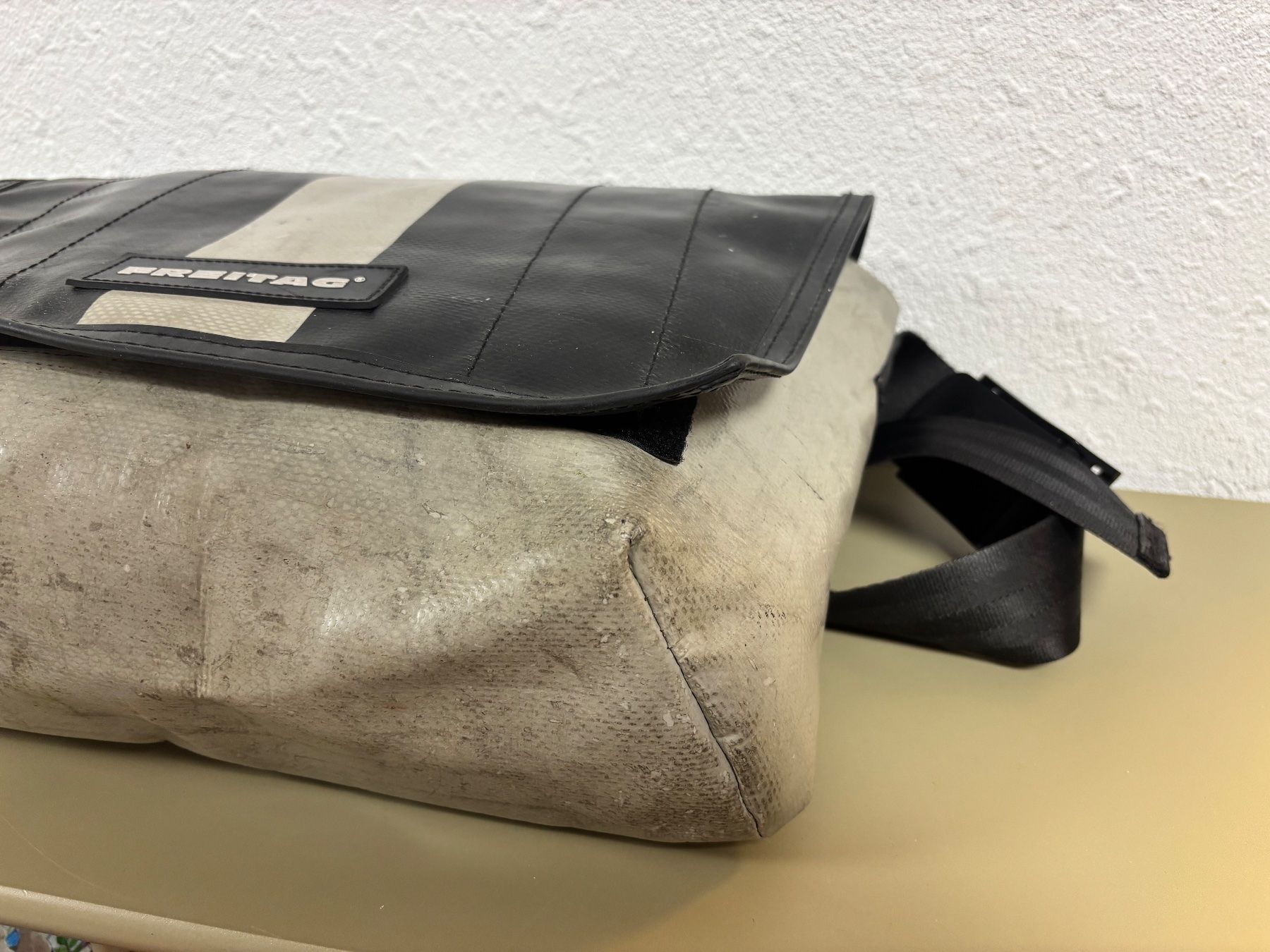 Freitag Sacs: Freitag Dexter F14 Messenger – D'occasion à Bottmingen par ana_5hrv 5