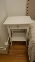 Table de chevet IKEA HEMNES blanche – petit prix