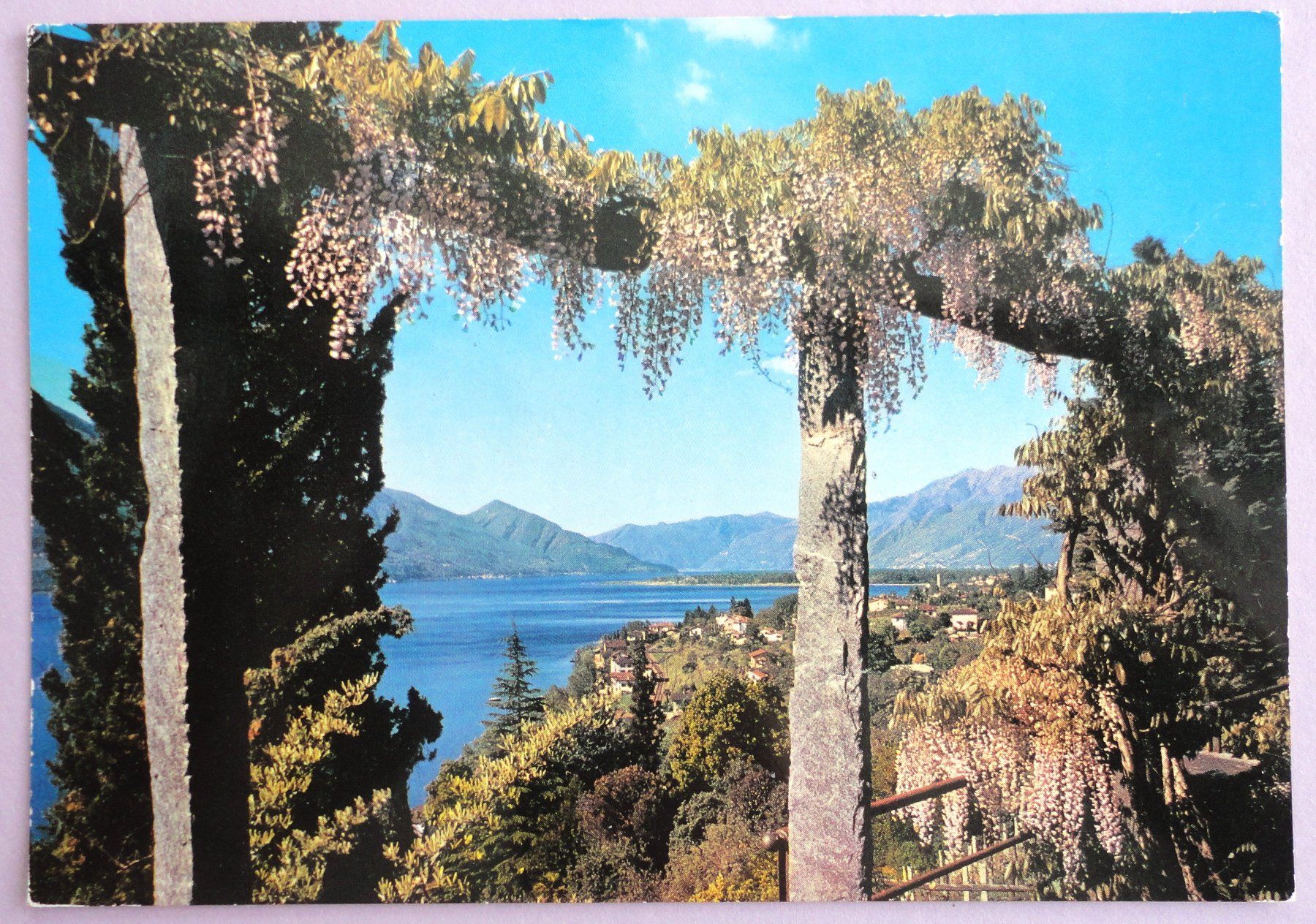 Cartes postales: Minnusio -  Locarno, Lago Maggiore – D'occasion à Fétigny par Billy2miny