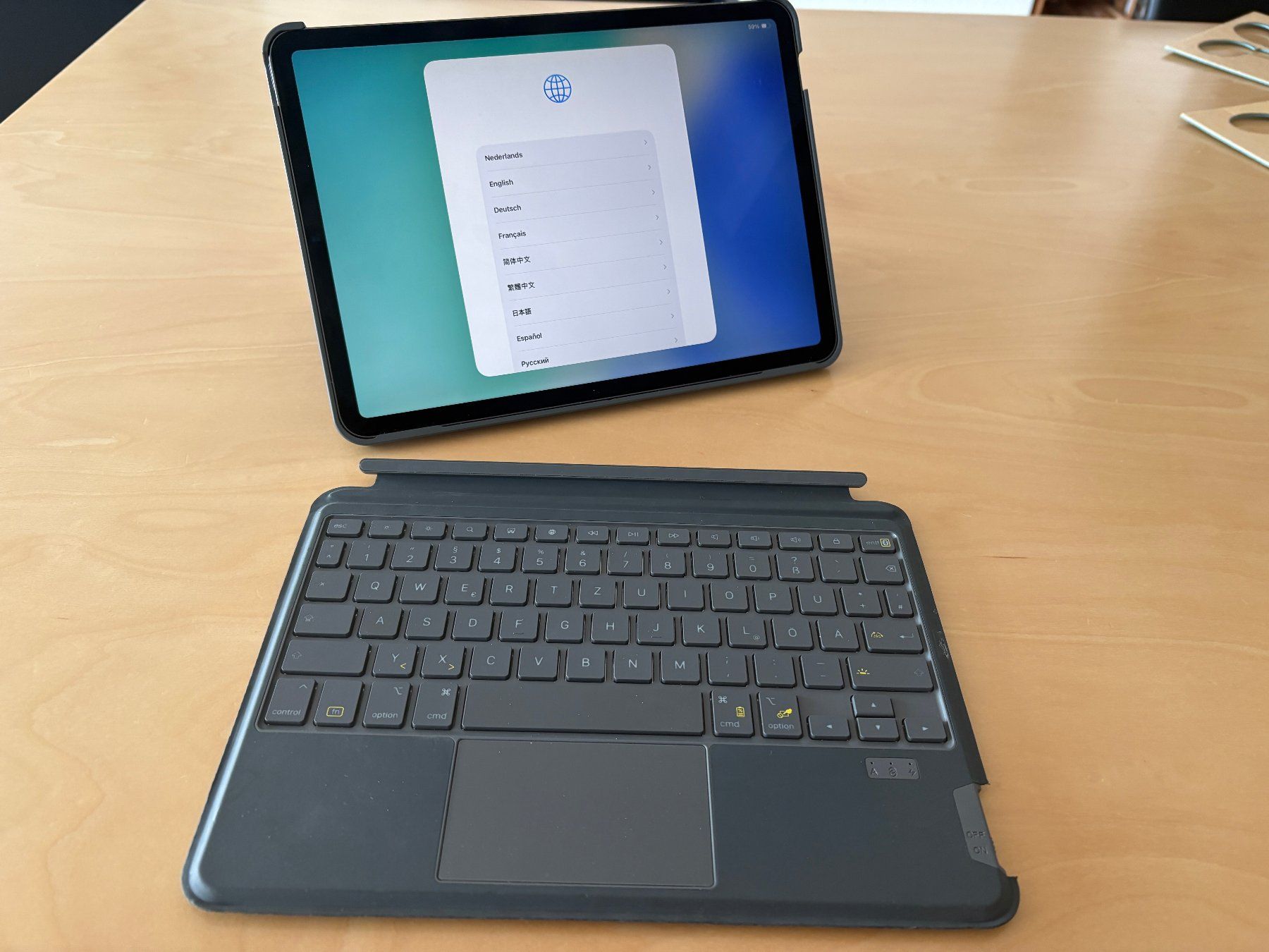 Apple Tablet PC: iPad Pro 11" 3. Generation 128GB A2377 – Nuovo (secondo la descrizione) da Hinwil venduto da Hadli 4