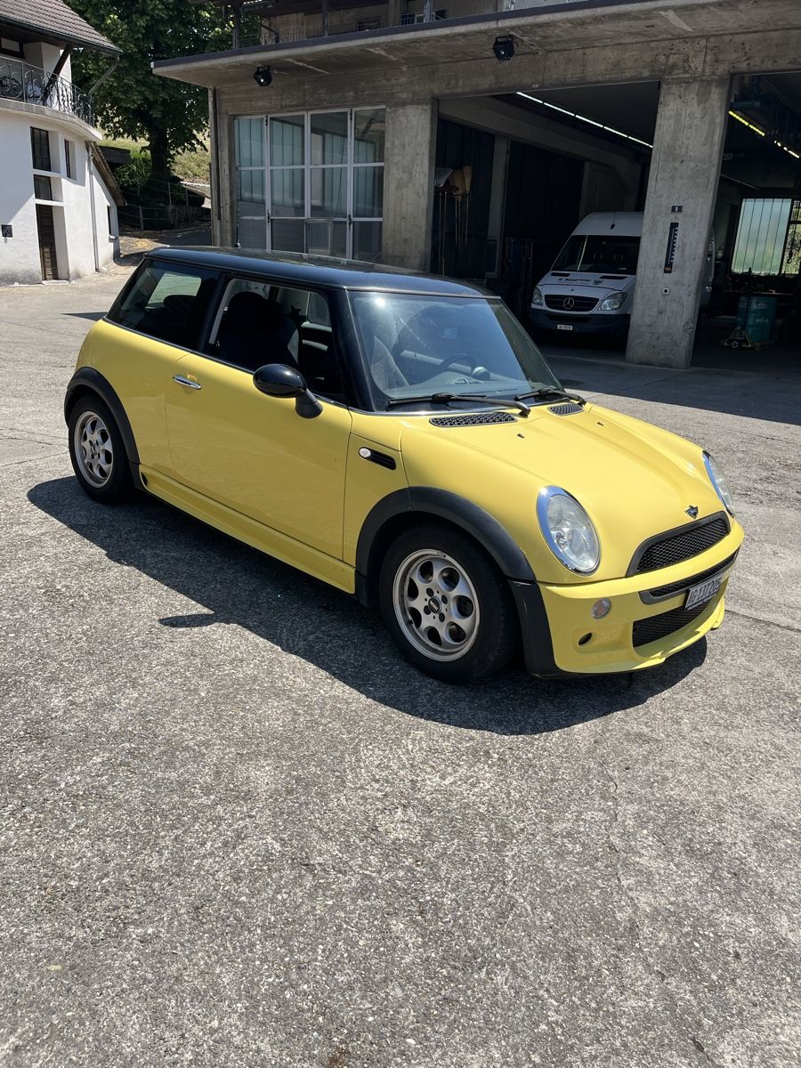 Autos: Mini Cooper – D'occasion à Seengen par L180.90 2