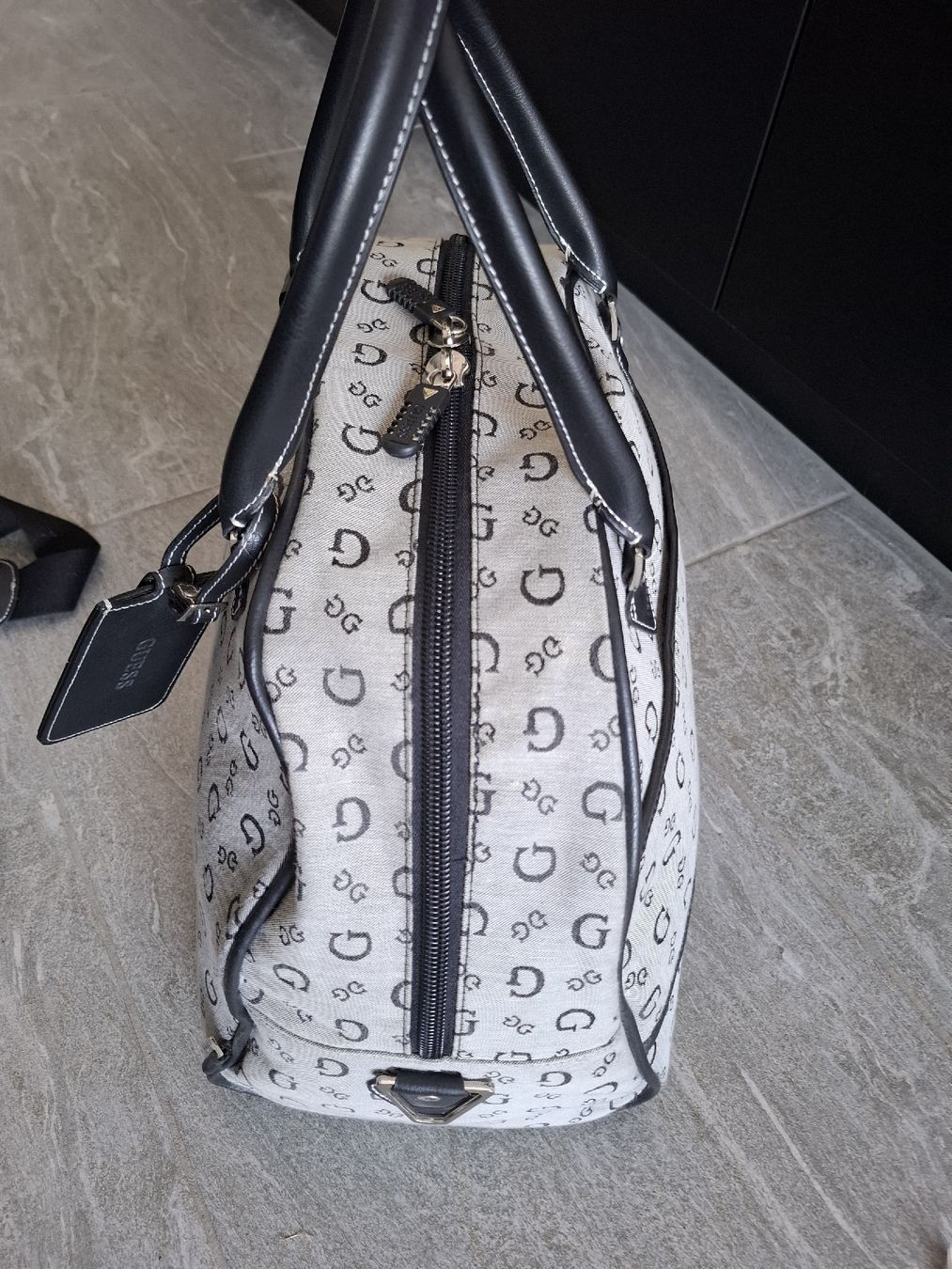 Borse: Reisetasche Guess grau, tadellos – Usato da Hurden venduto da Quadrille76 3