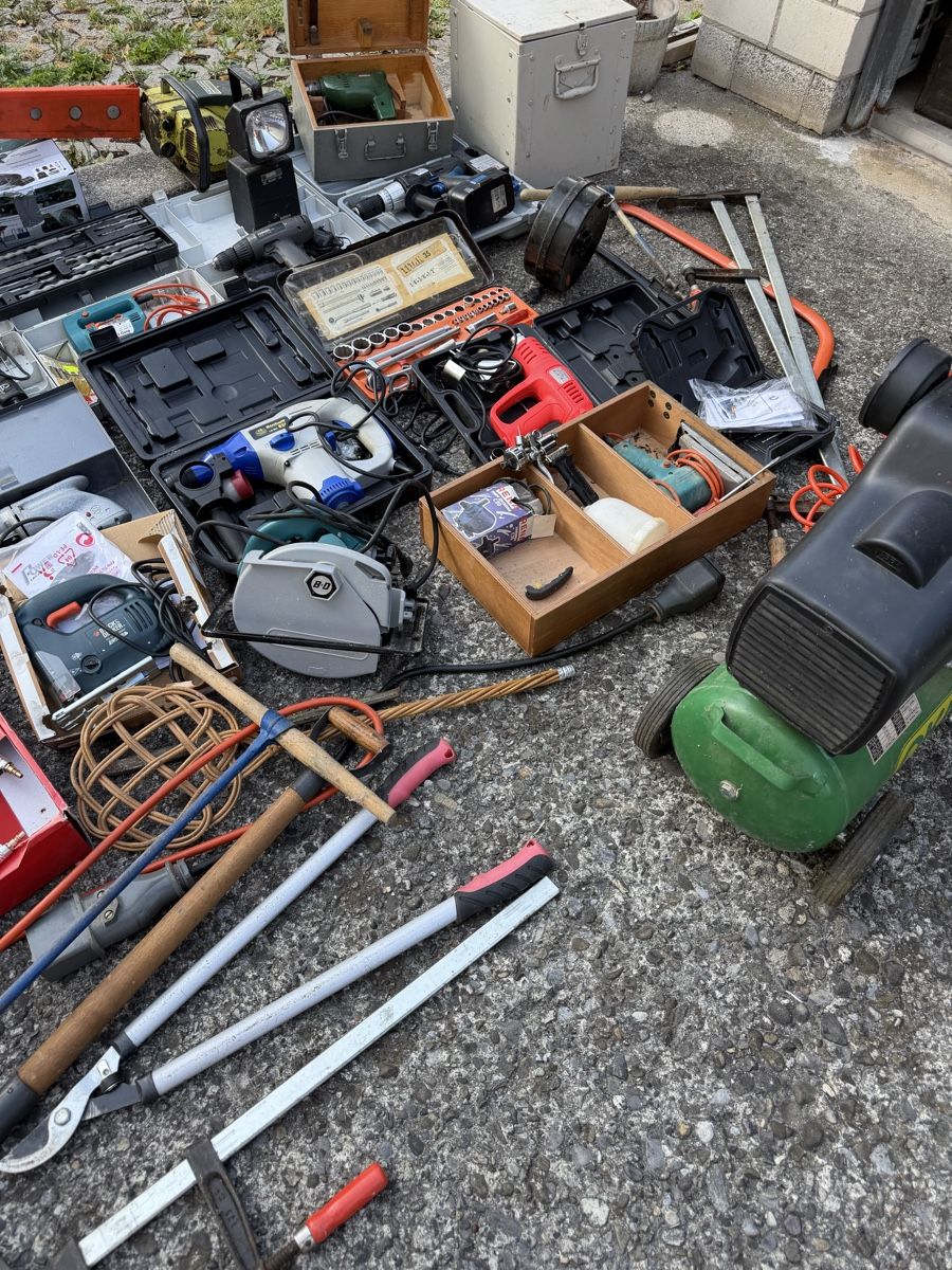 Tous les outils: Werzeug Lot – D'occasion à Plasselb par SeislerBrocki 2