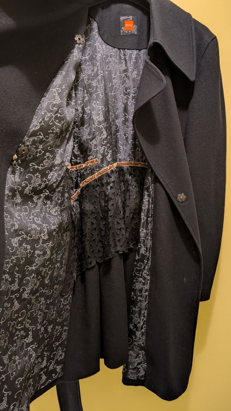 Hugo Boss Mäntel: Hugo BOSS Mantel, schwarz, Grösse EU 38 – Gebraucht aus Rüfenacht BE von mla_jmf8 2