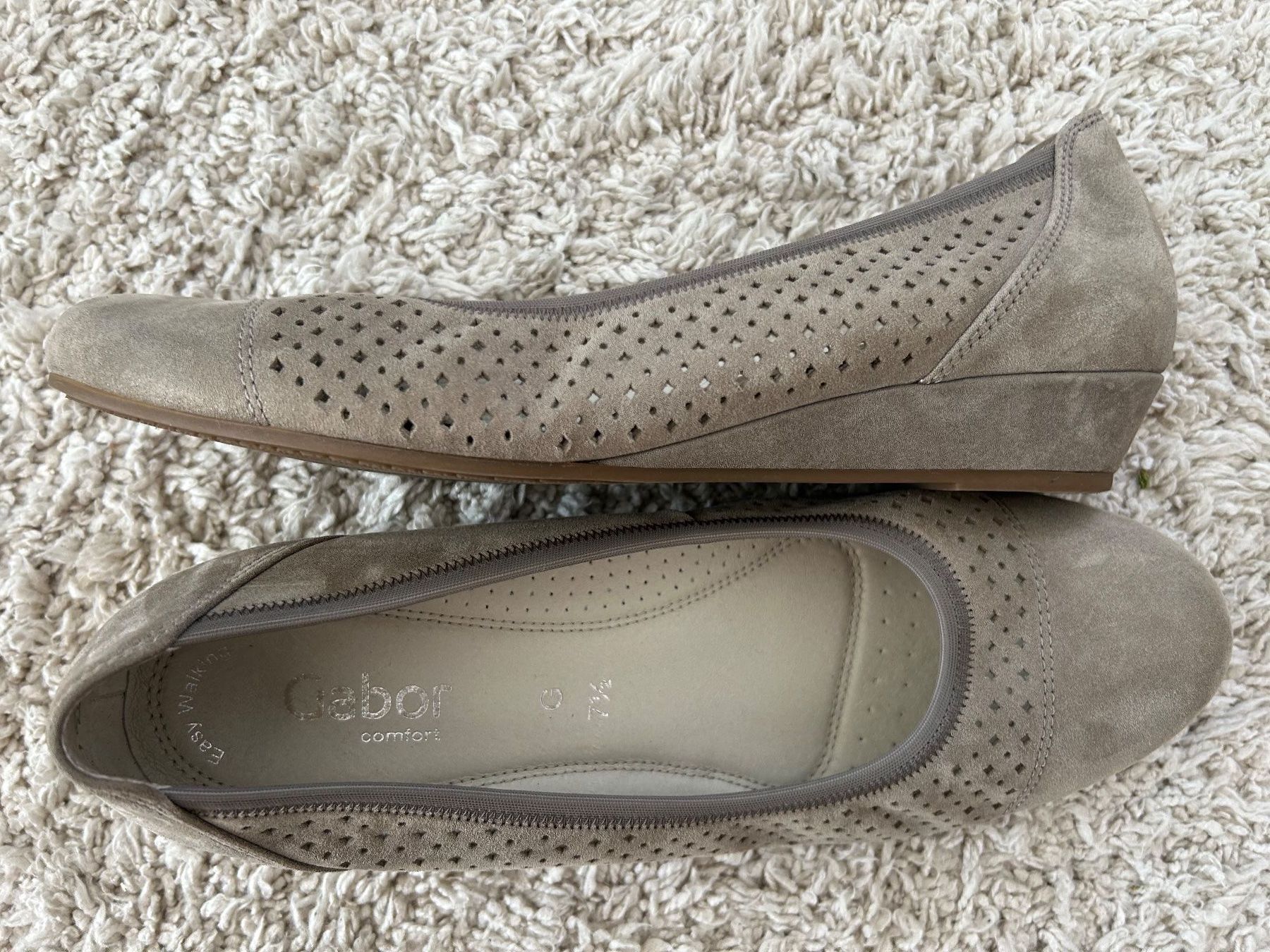 Gabor Scarpe da donna: Gabor Pumps, Beige Wildleder, Gr.7 1/2, Elegant! – Usato da Horn venduto da Resvi 1
