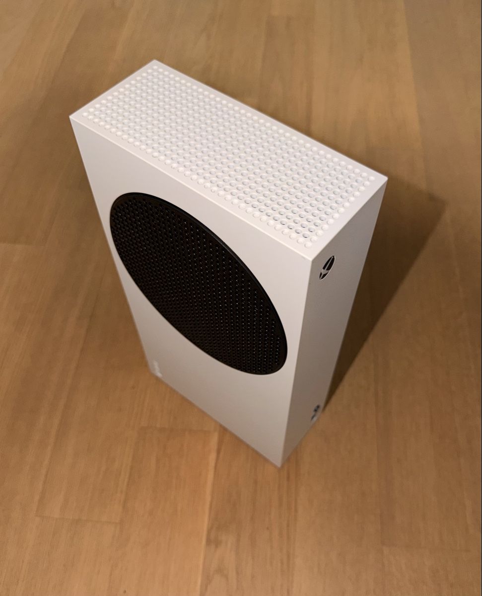 Microsoft Console: XBOX - Series S 512 GB mit Controller – Usato da Dübendorf venduto da RoccoCe 4