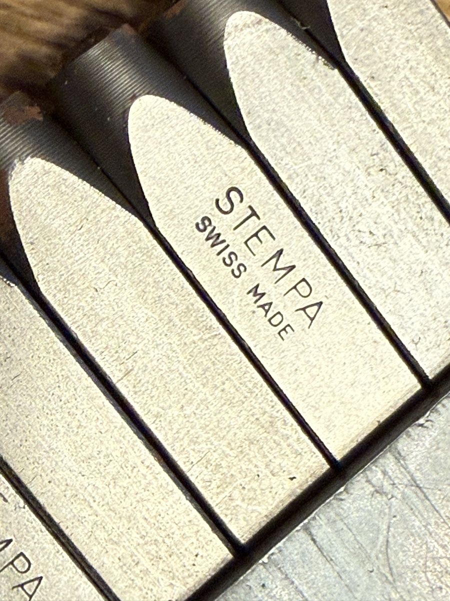 Timbri: Antike Schlagstempel Buchstaben Punze 3 mm – Usato da Goldach venduto da Messerguru 7