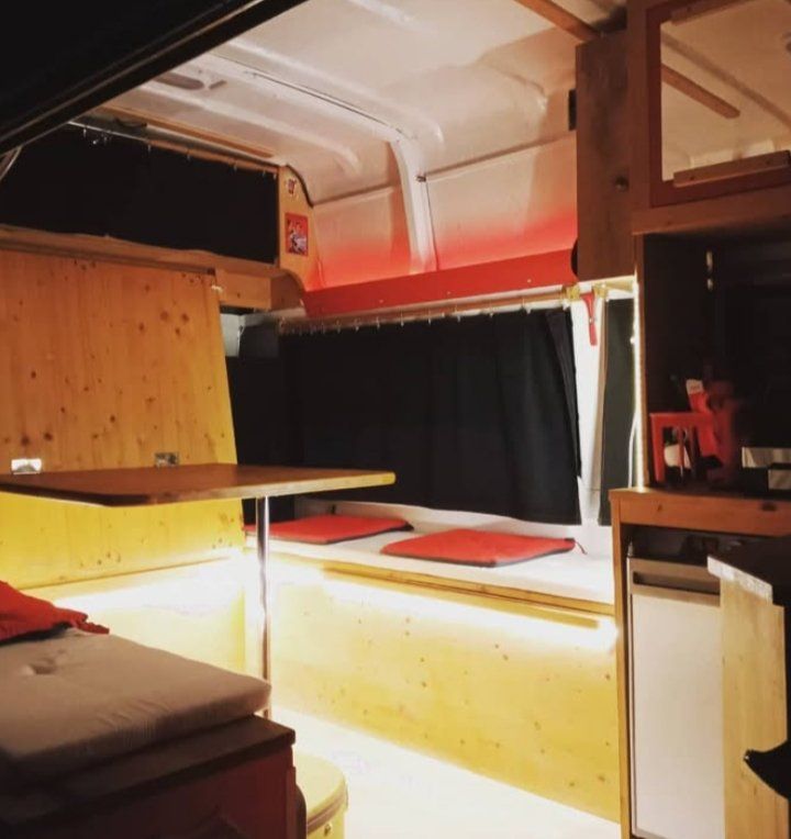 VW Camping Fahrzeuge: VW Bus LT 31 Wohnmobil – Gebraucht aus Mörel von Angis-Angebote 8