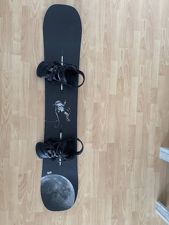 Board: Burton Snowboard Astronautmotiv – Usato da Langenthal venduto da ble_7vhm