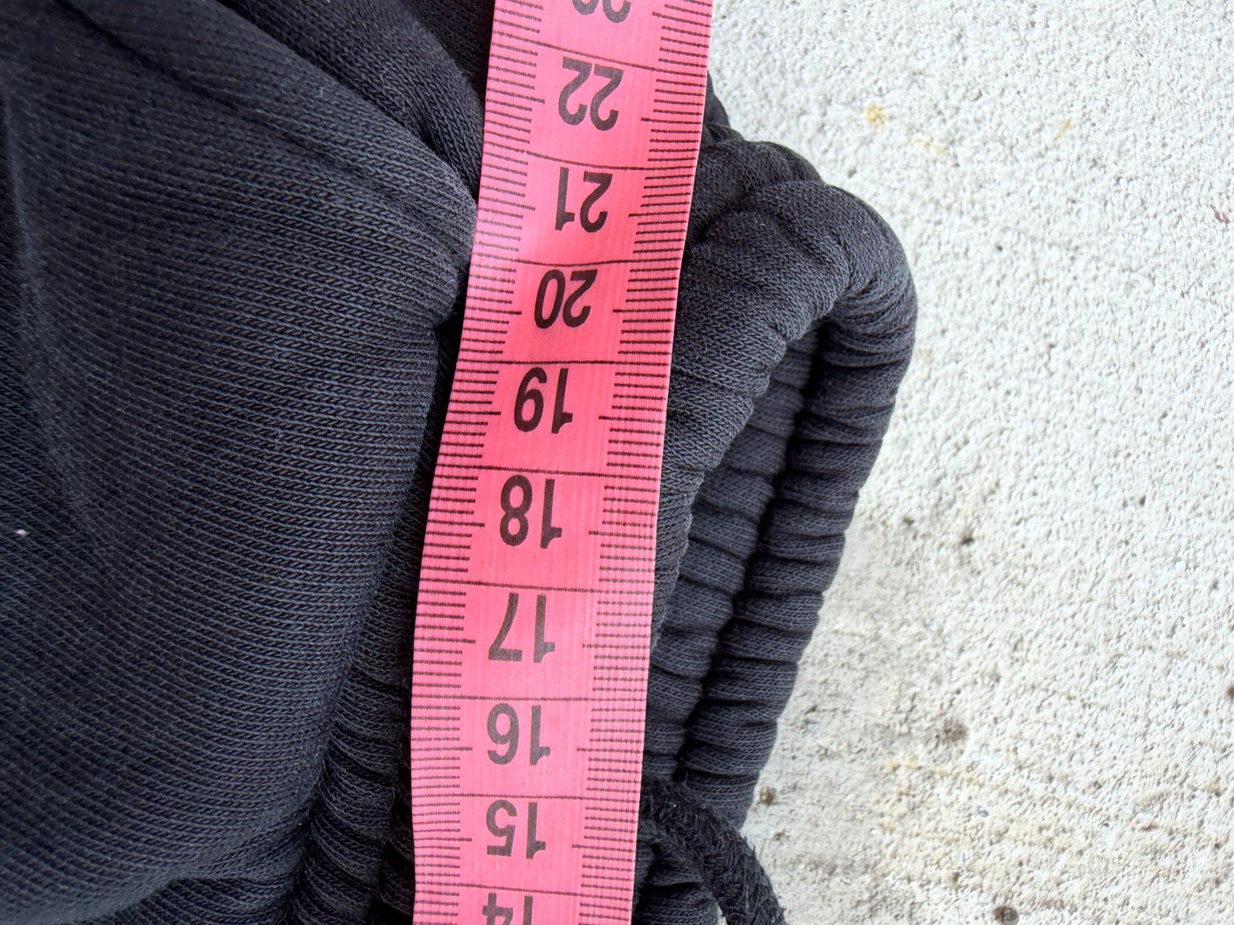 Completi: Kinder Trainingsanzug VINEL Grösse 110 cm – Difettoso da Riehen venduto da edu_92w7 6