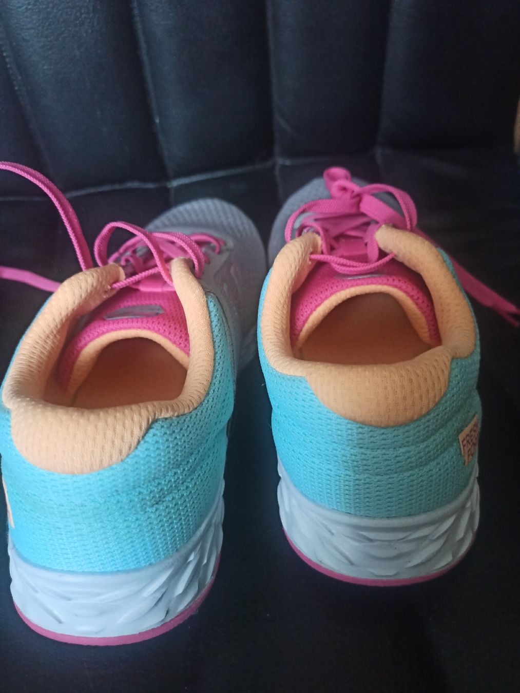 New Balance Schuhe für Mädchen: New Balance Turnschuhe Mädchen Gr. 35.5 – Neu (gemäss Beschreibung) aus Kappel SO von Flo25 2