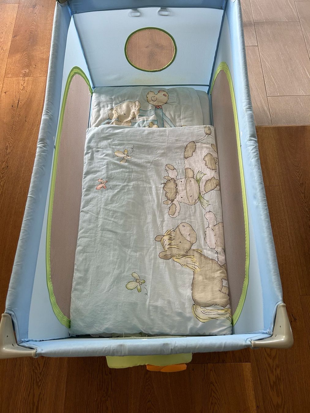 Betten: Chicco Reisebett blau  – Gebraucht aus Menznau von and_mp6k 1