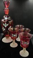 Karaffe aus satiniertem Glas mit Emaille Bemalung