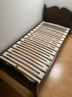 Bettgestell Erlenholz (2) Lattenrost und Matratze