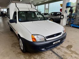 Ab 1.- Ford Courier Kastenwagen mit Dachständer 51445 KM !