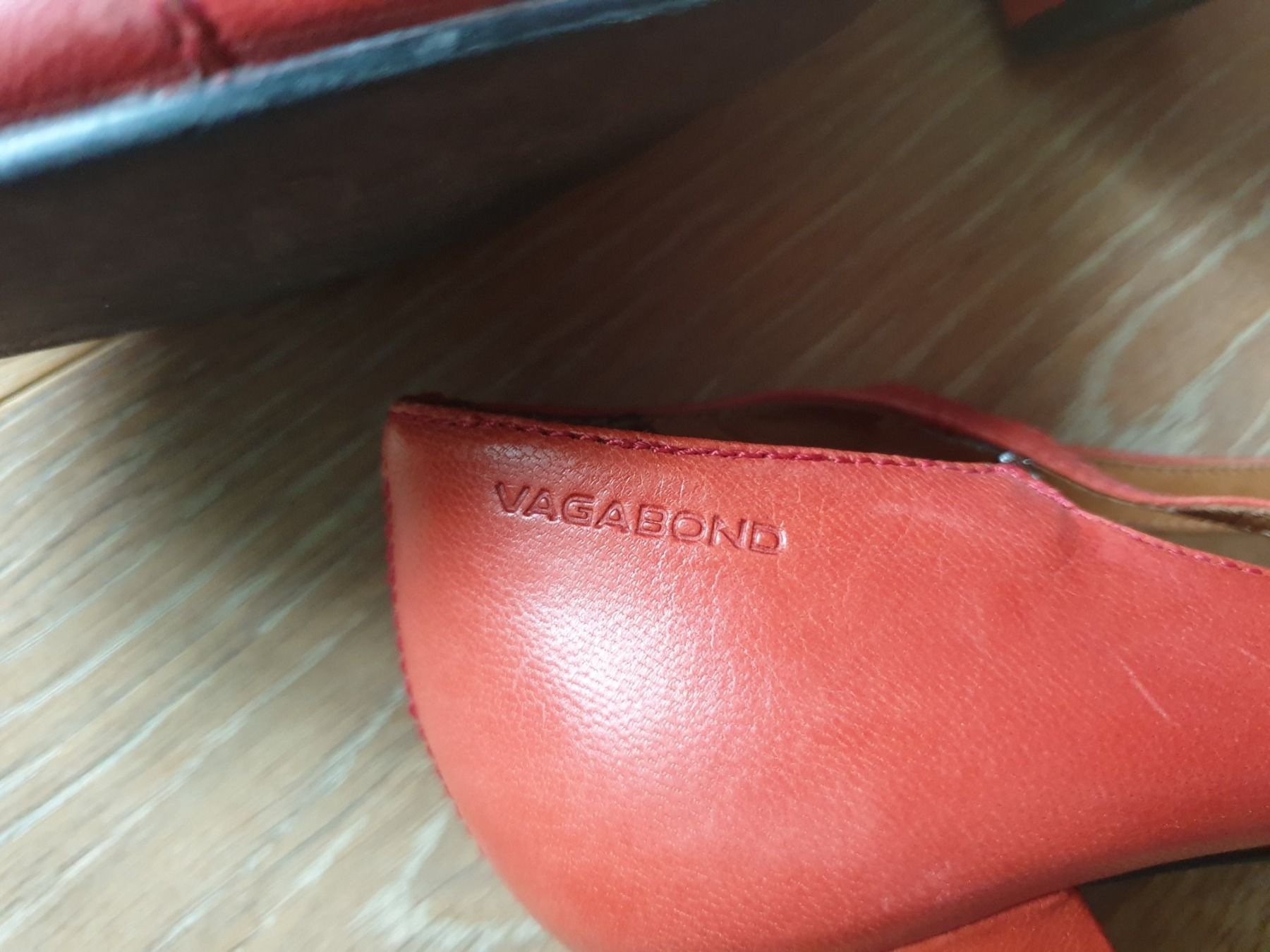 Scarpe da donna: rote leder schuhe – Nuovo (secondo la descrizione) da St.Gallen venduto da EL03 3