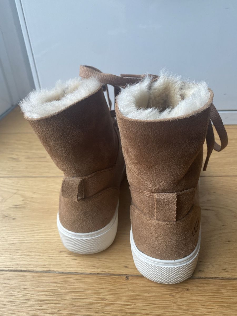 Ugg Damenschuhe: Ugg Winterschuhe Gr. 37 – Gebraucht aus Basel von boo_dc8c 7