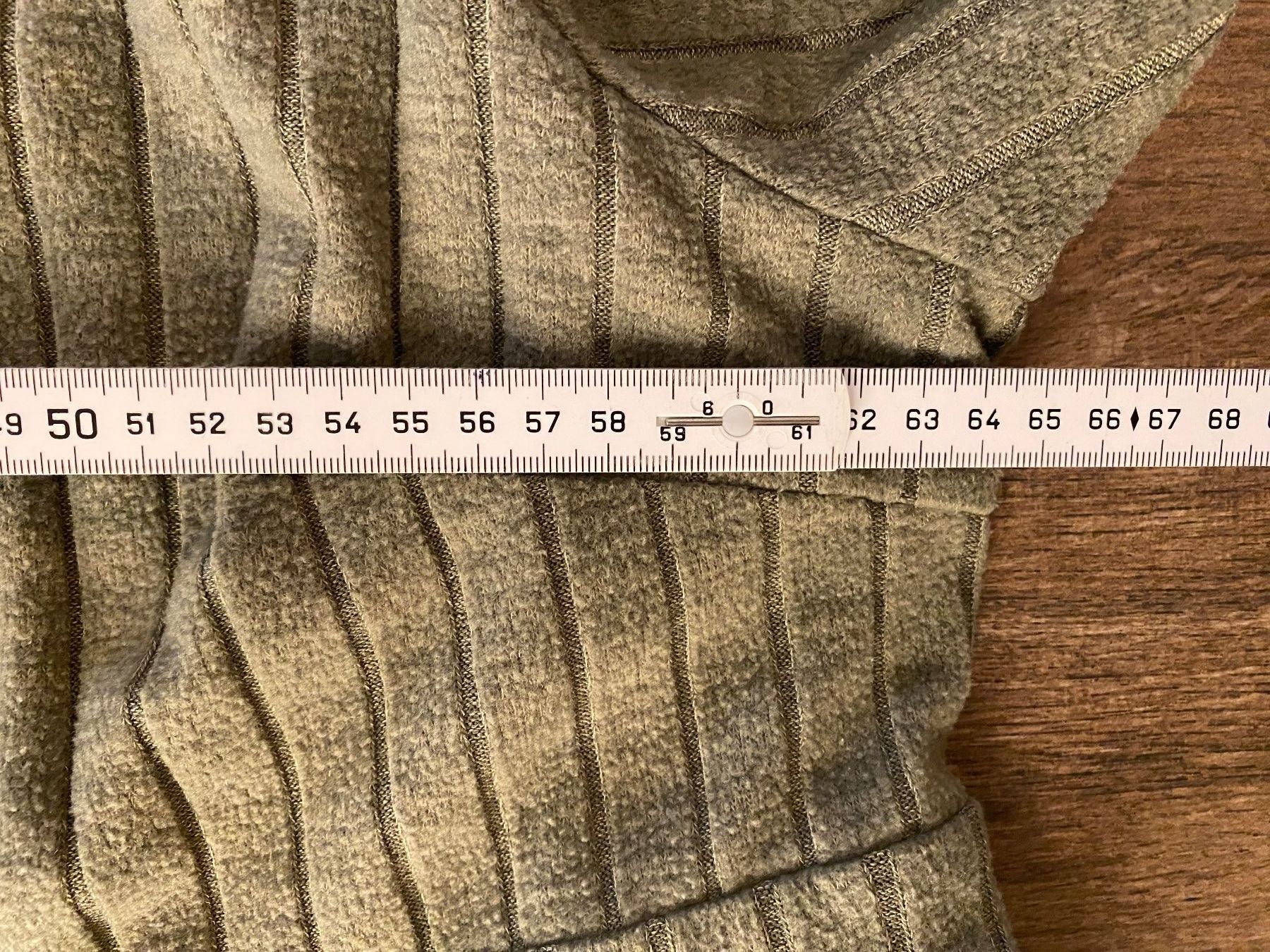 Shein Vestiti: Kleid langarm mit V-Ausschnitt oliv Gr. 56 / 58 / 60 – Usato da Pratteln venduto da a23_j2gs 6