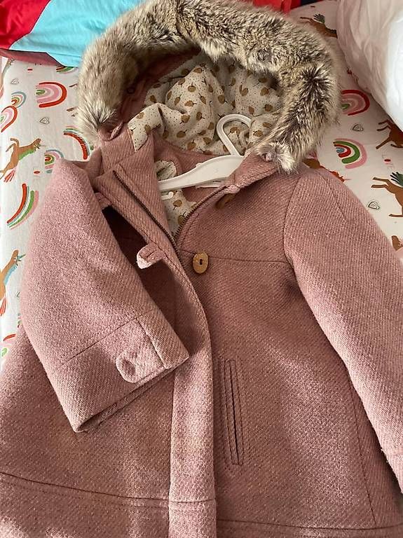 Giacche & Cappotti: Manteau fille zara – Usato da La Chaux-de-Fonds venduto da tuoro25 2