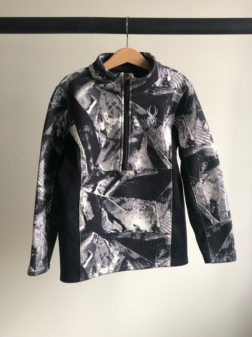 Maglioni & Felpe: Kinder Spider Fleece – Usato da Unterägeri venduto da Lerchemeerenge
