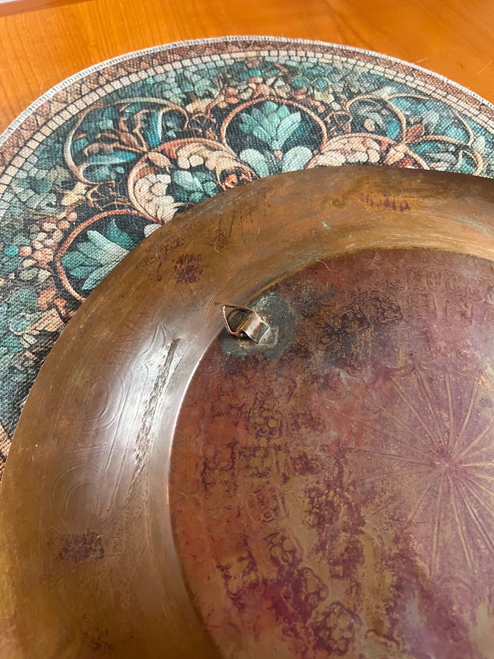 Tutte le decorazioni: Set aus 4 Metallteller orientalisches Muster – Usato da Balterswil venduto da AndreaBlume10 4