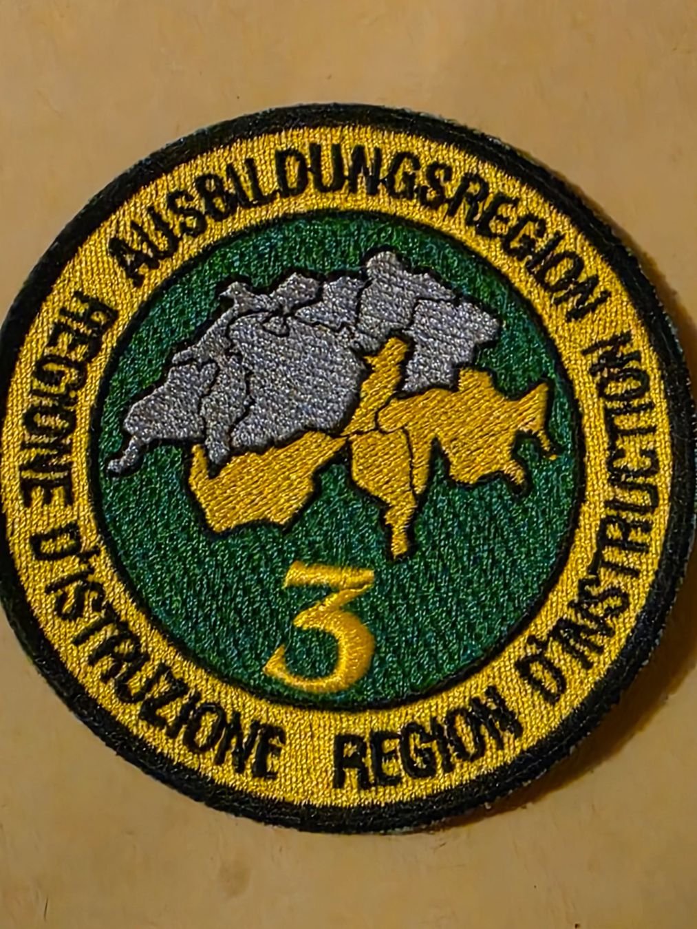 Insigne badge ville Lausanne vaud waadt abzeichen (Gebraucht) in Nyon für CHF 2 - mit Lieferung