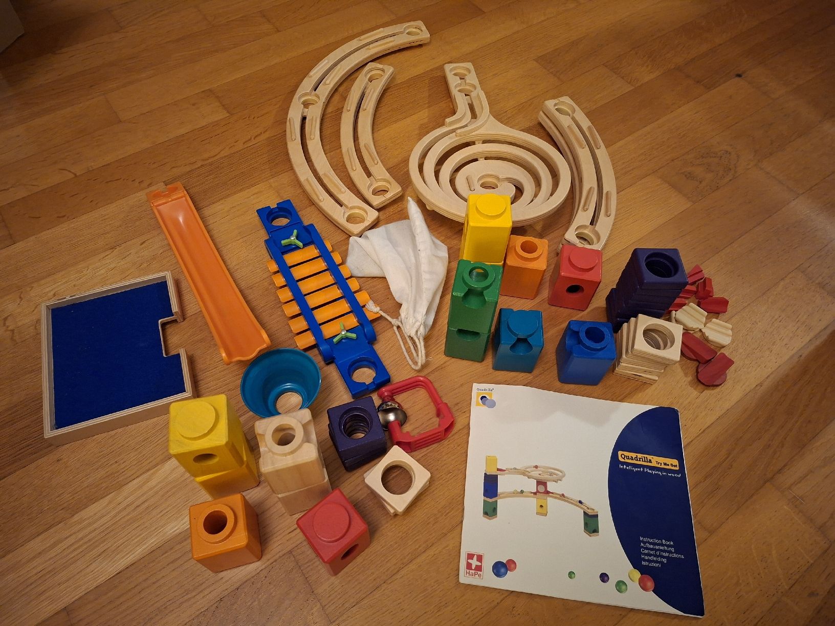 Quadrilla Giocattoli: Hape Quadrilla Kugelbahn – Usato da Hunzenschwil venduto da Fenja6