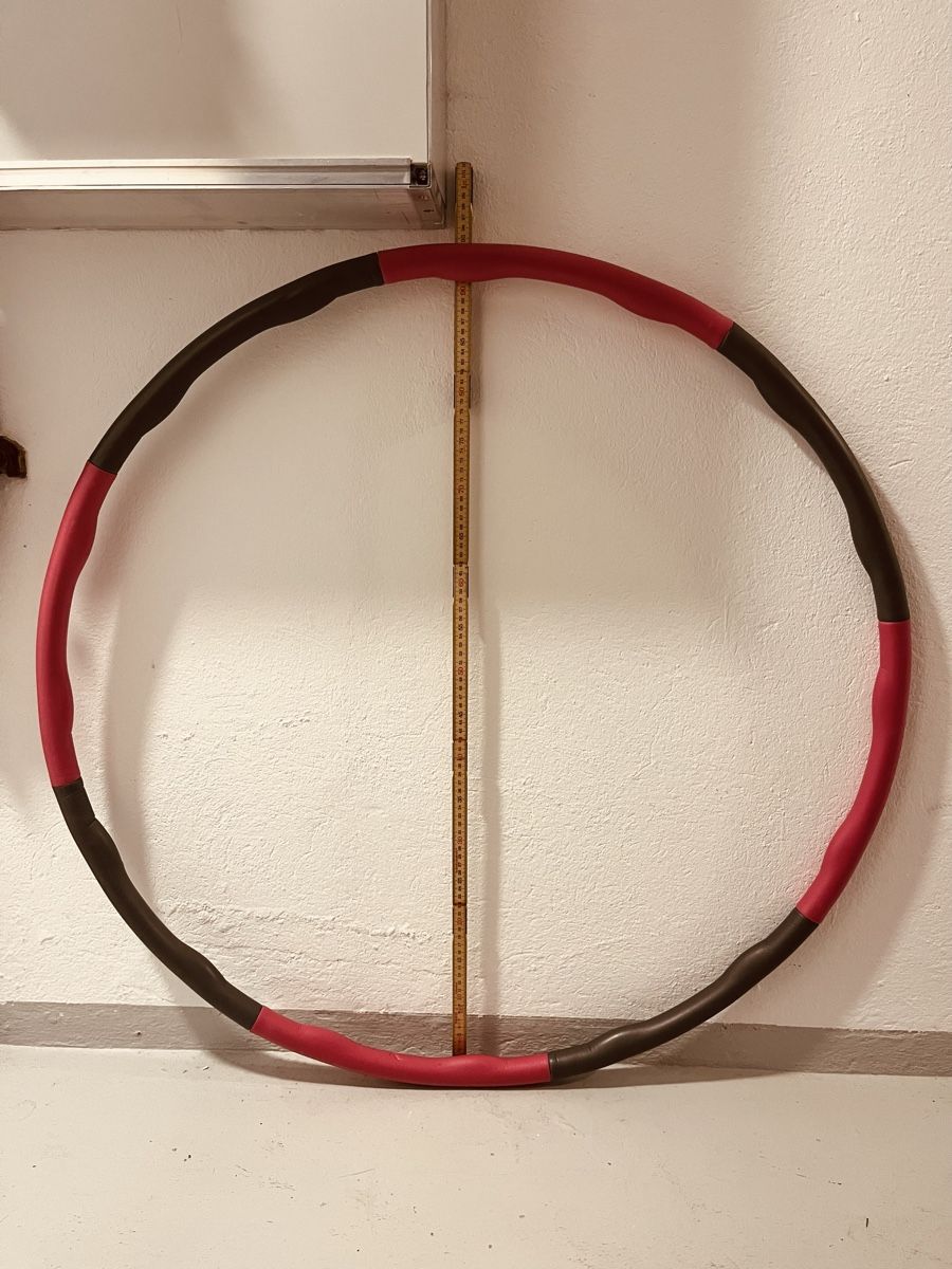 Hometrainer: HulaHoop Reif ca 500g ca 91cm Innendurchmesser – Usato da Solothurn venduto da Tarraco-SO