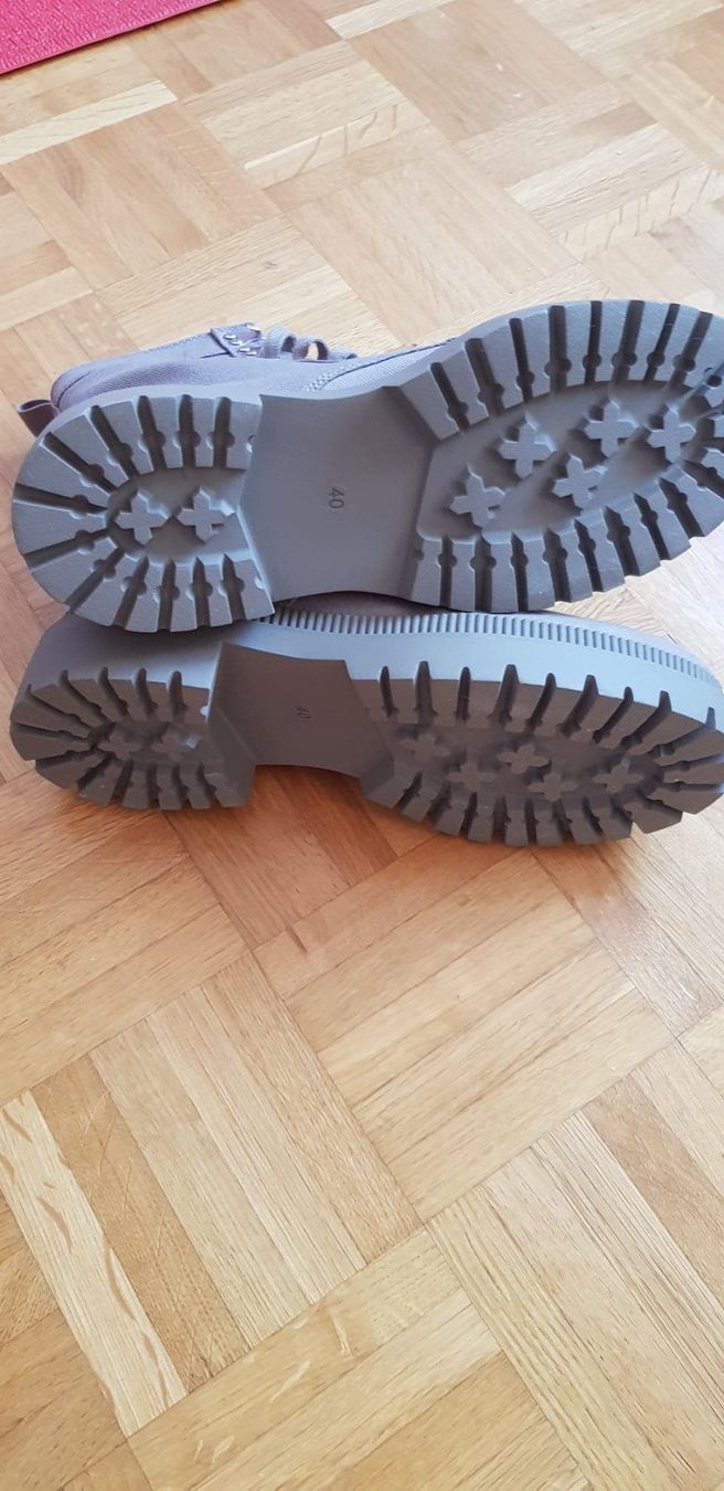 Damenschuhe: Bottines beige à lacets - neuves - pointure 40 – Neu (gemäss Beschreibung) aus Versoix von aline_b 2