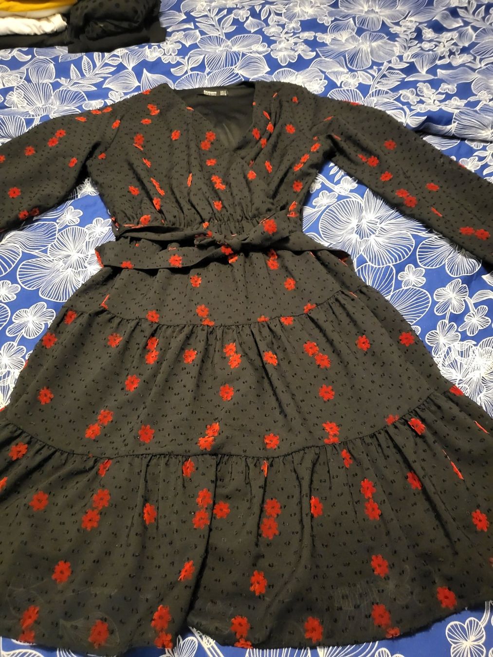 Vestiti: Kleid gr s – Nuovo (secondo la descrizione) da Dietikon venduto da Eleda 1