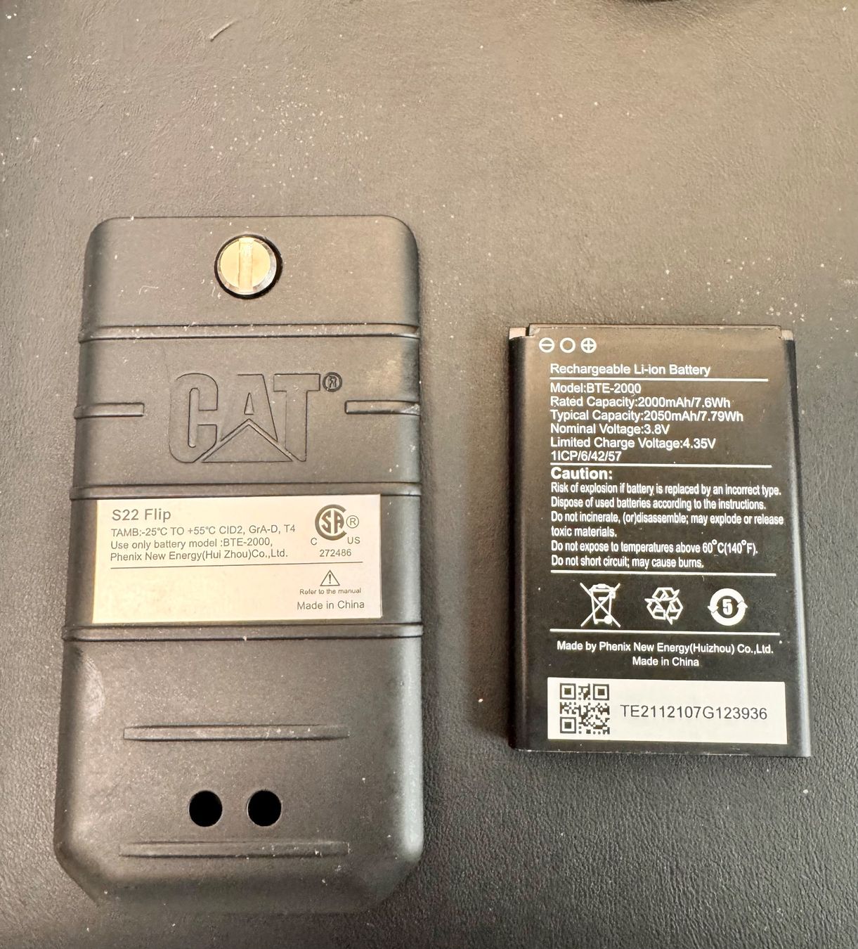 Caterpillar Batterie: Akku mit Deckel zu Cat S22 Flip – Usato da Hermetschwil-Staffeln venduto da Mobile2013 2
