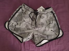 Puma Sporthose, Gr. M  neu