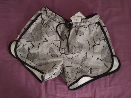 Puma Sporthose, Gr. M  neu