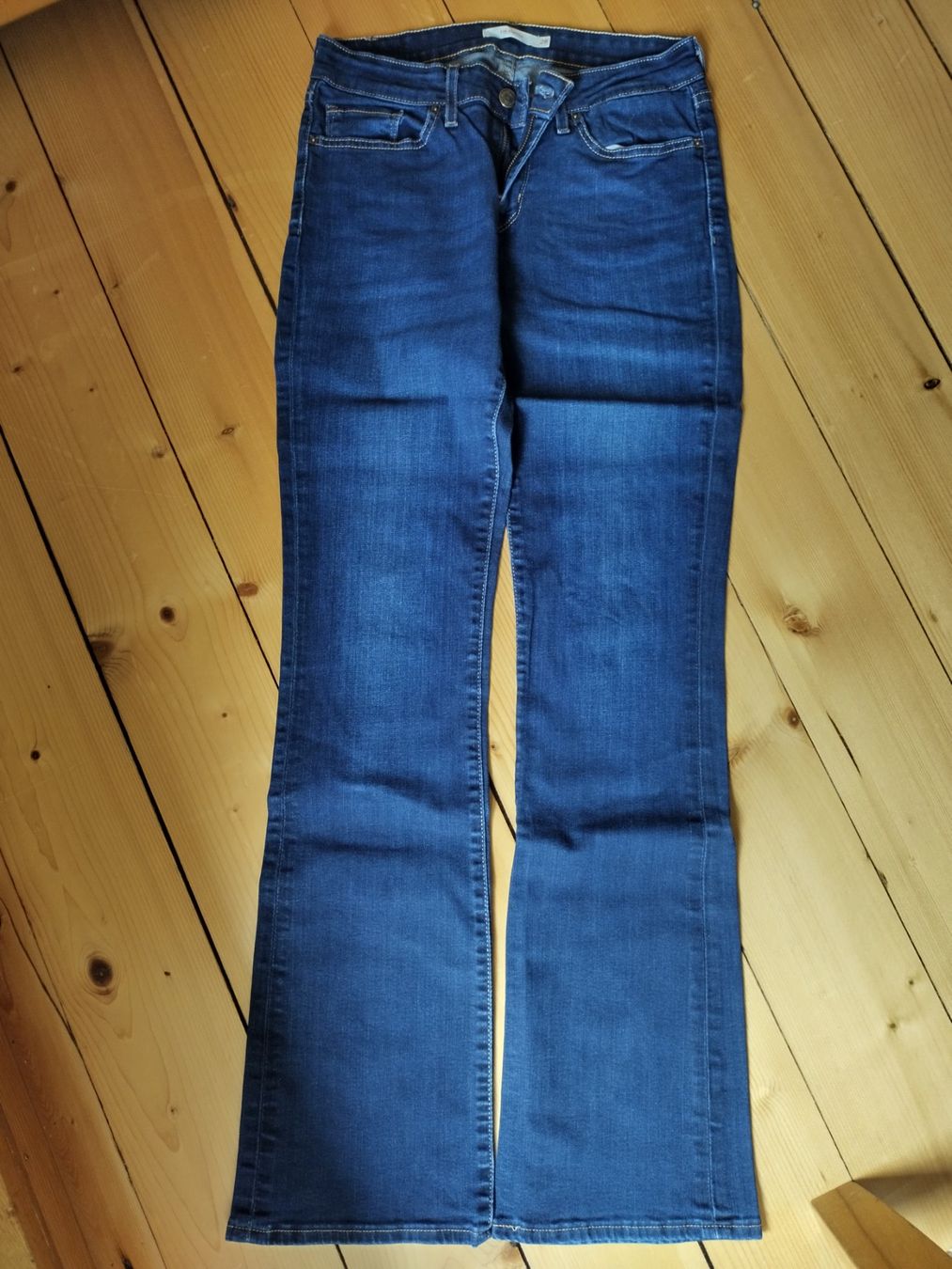 Jeans: Levi's 715 Bootcut Jeans, Gr. 28/32 Dunkelblau - Top – Usato da Bern venduto da vodabine