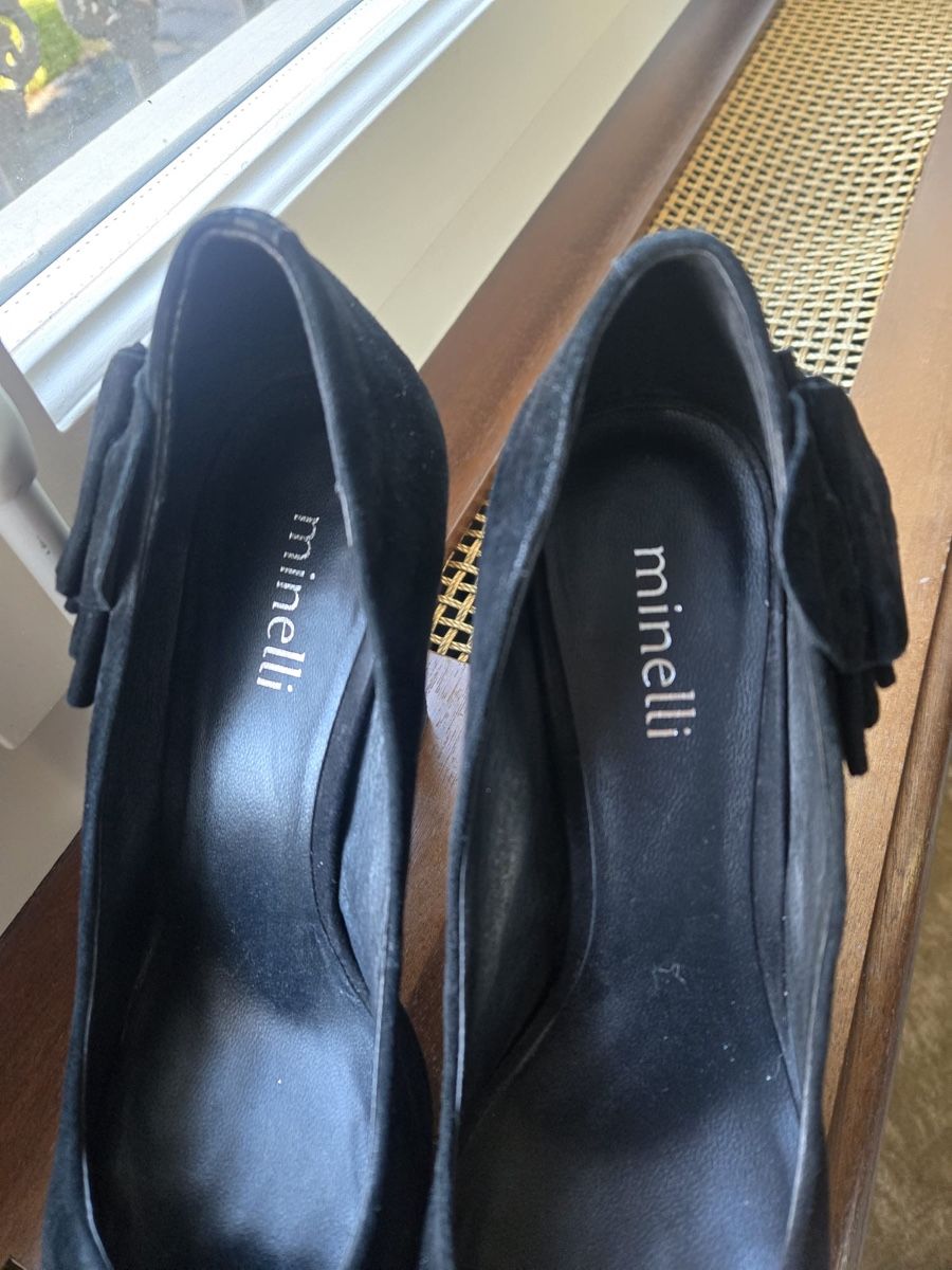 Damenschuhe: Chaussures Minelli en daim noires taille 39 – Neu (gemäss Beschreibung) aus Lausanne von Flo1006 1