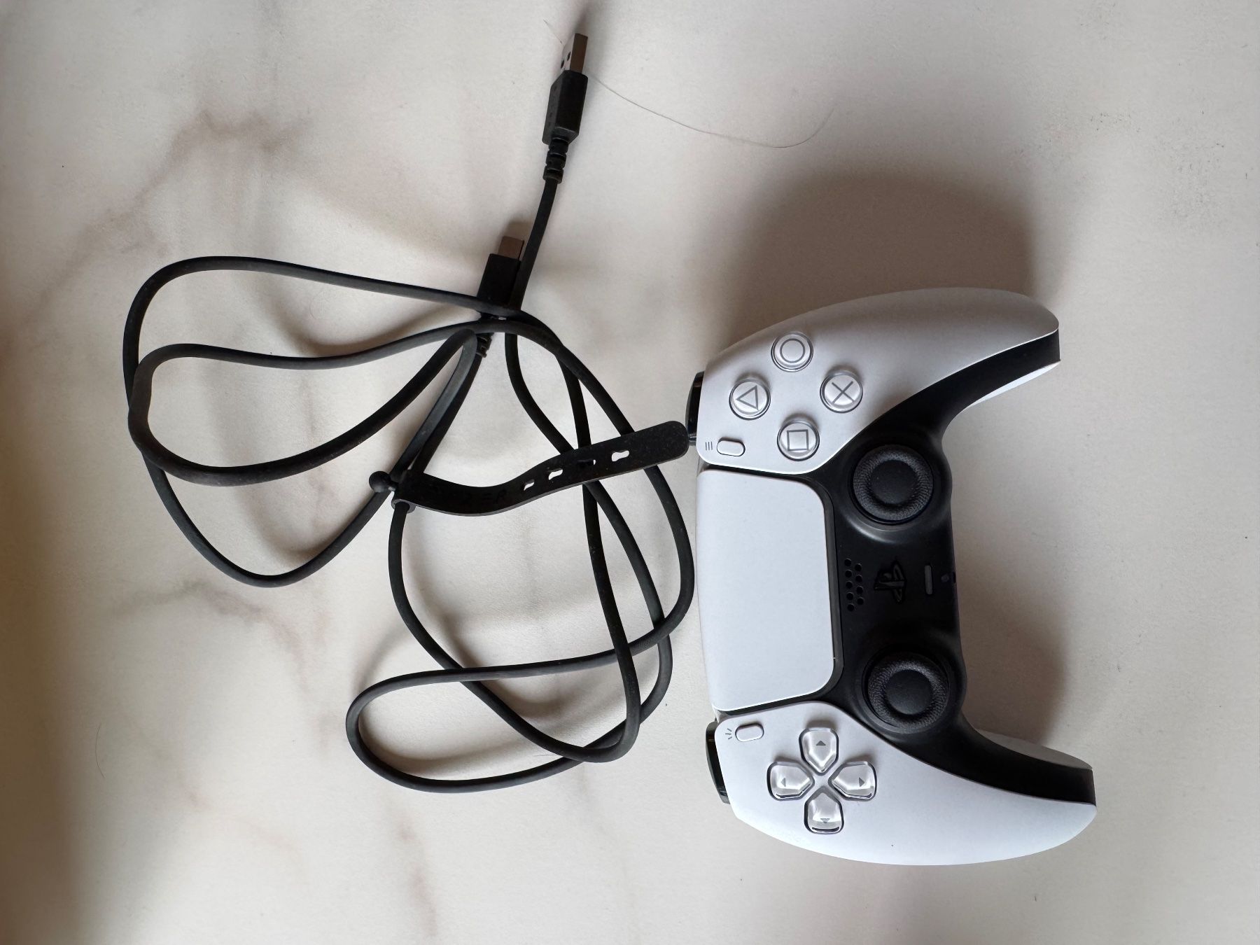 Sony Konsolen: PS5 - Neu – Neu (gemäss Beschreibung) aus Winkel von timyyoi 1