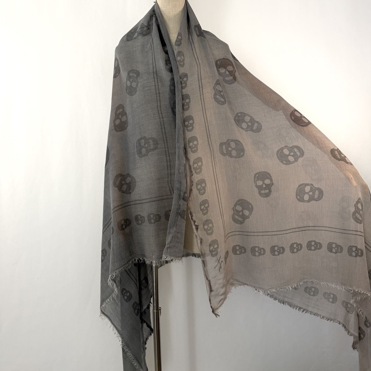 Hemisphere Foulard & Sciarpe: HEMISPHERE Scarf – Nuovo (secondo la descrizione) da Emmen venduto da Avviivva_Com2023