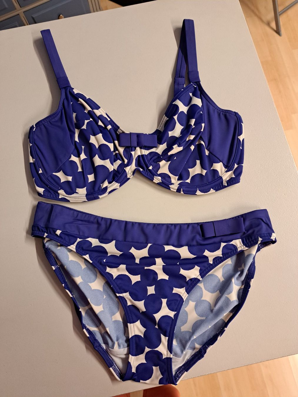 Costumi da bagno & Bikini: Bikini 75 G Prima Donna – Nuovo (secondo la descrizione) da Gams venduto da inf_lj66