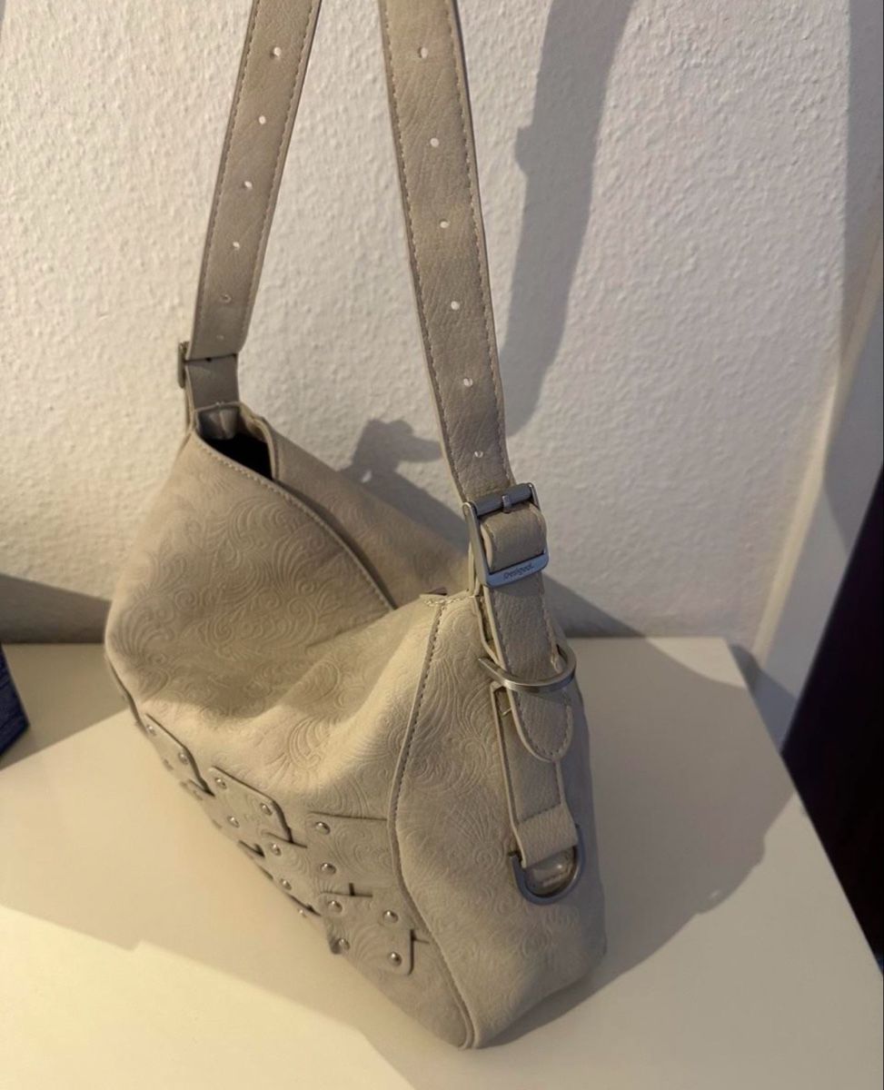 Desigual Borse da donna: Desigual Bag – Nuovo (secondo la descrizione) da Aesch BL venduto da ili23_yg5k 2
