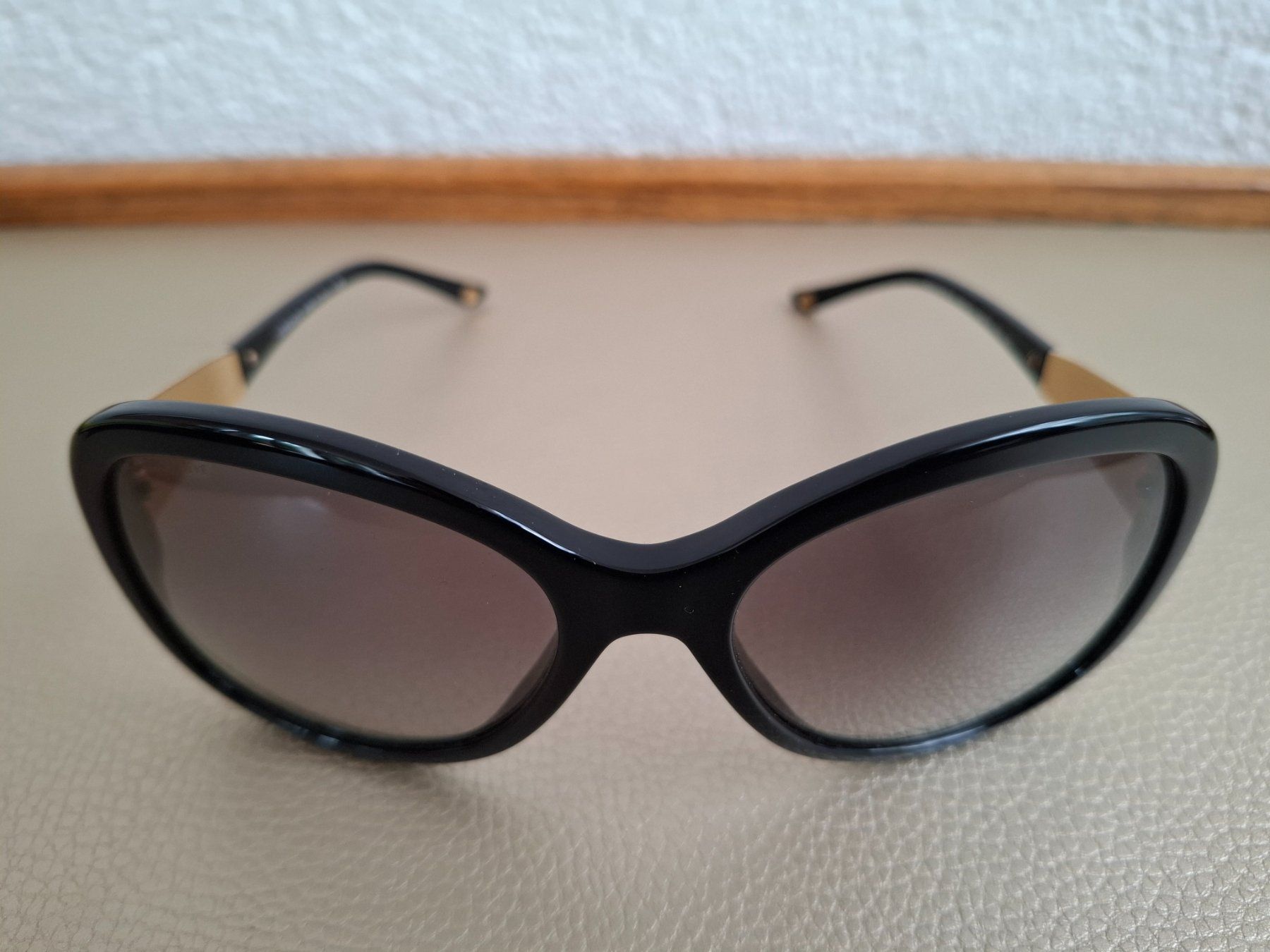 Versace Lunettes & Verres: 🌟 Superbes Lunettes de Soleil VERSACE - MOD 4237-B – D'occasion à Meinier par Gattuso22 3